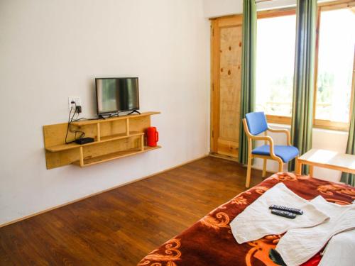 room-image
