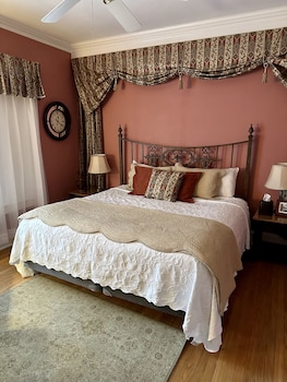 room-image