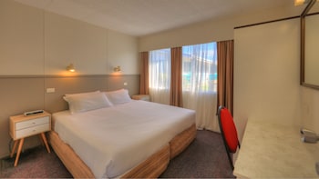 room-image