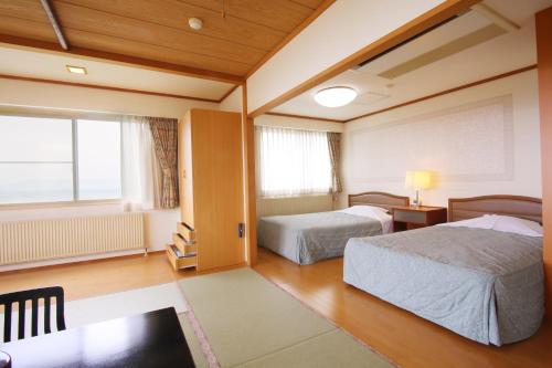 room-image