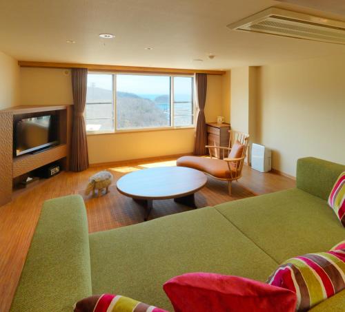 room-image