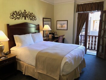 room-image
