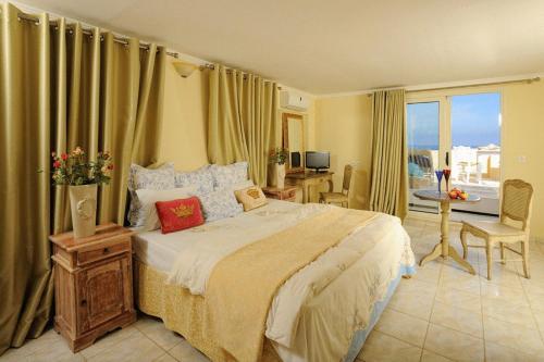 room-image