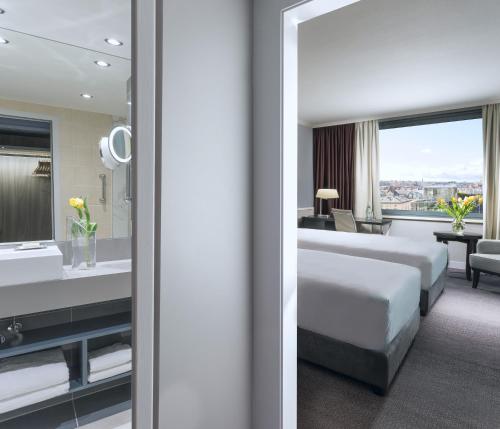 room-image