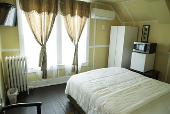 room-image