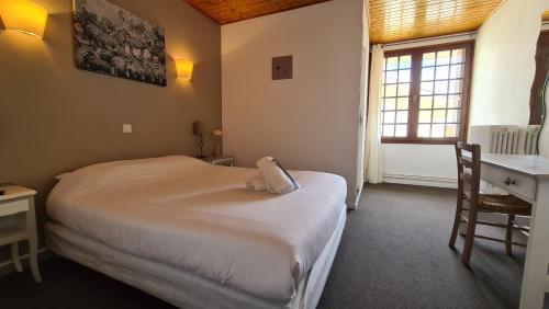 room-image