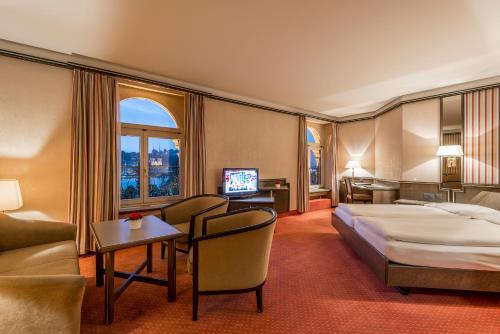 room-image