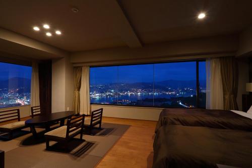 room-image