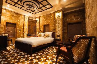 room-image