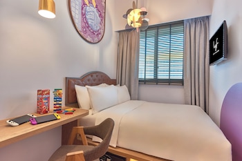 room-image