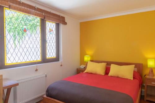 room-image