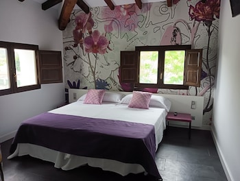 room-image