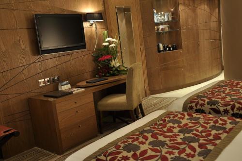 room-image