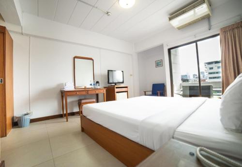 room-image