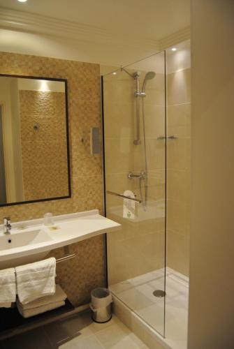 room-image