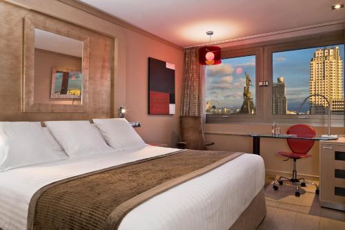 room-image