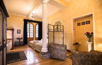room-image