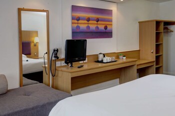 room-image