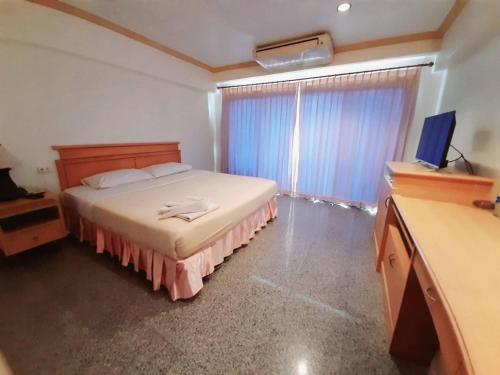 room-image