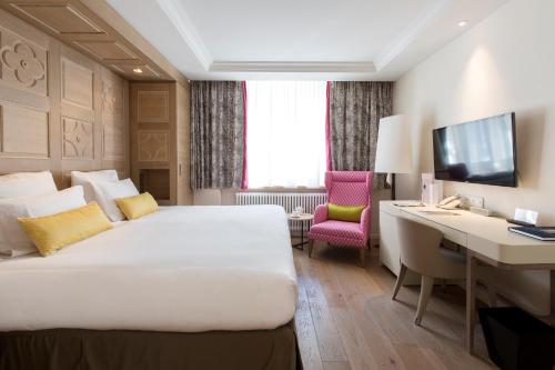 room-image