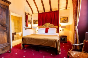 room-image