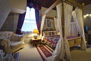 room-image