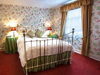 room-image