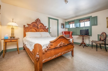 room-image