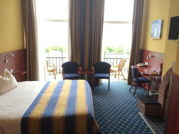 room-image