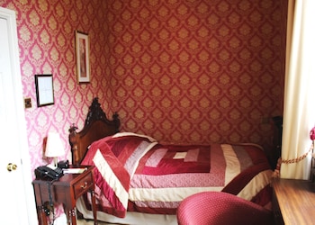 room-image