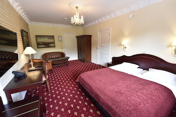 room-image