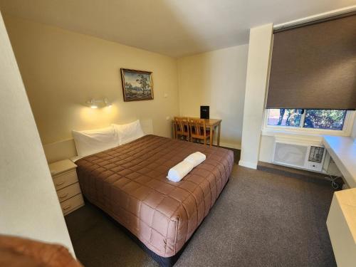room-image