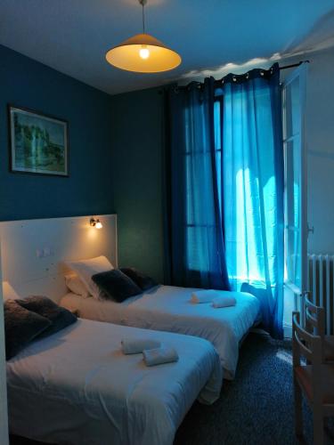 room-image