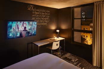 room-image