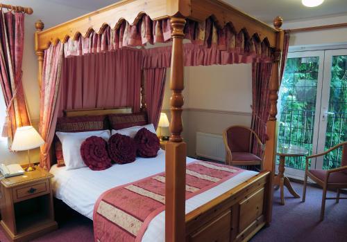 room-image