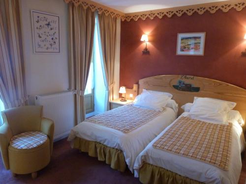 room-image