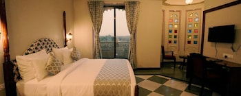 room-image