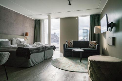 room-image