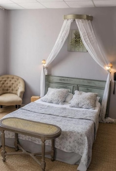 room-image