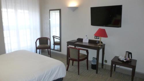 room-image