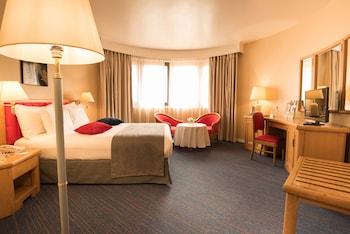 room-image