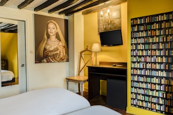 room-image