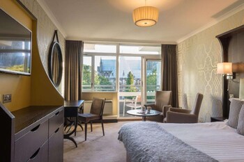 room-image