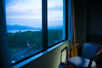 room-image