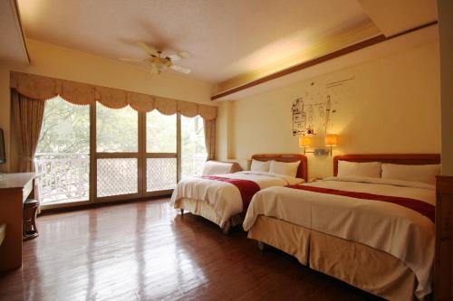 room-image
