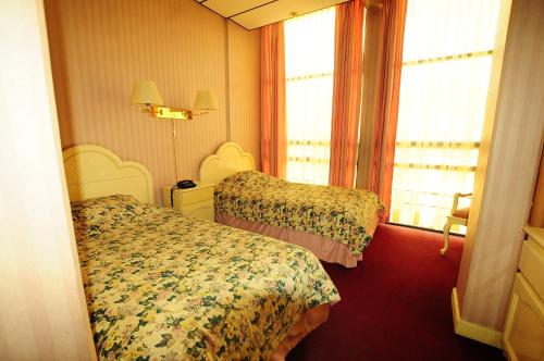 room-image