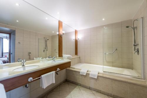 room-image