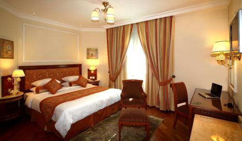 room-image