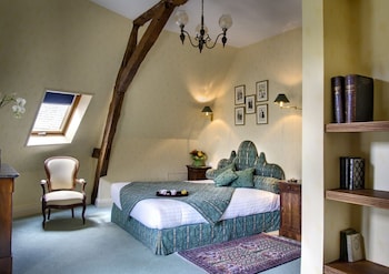 room-image