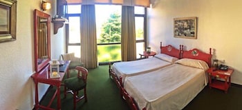 room-image
